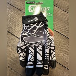 Cutters Youth Game Day Super Sticky Grip Receiver Gloves (Large) Retails For $60